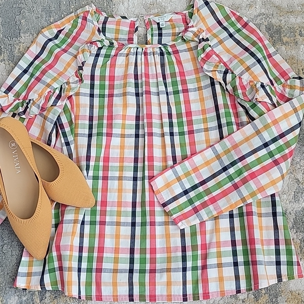 Crown & Ivy Ruffled Detail Pulliver Blouse